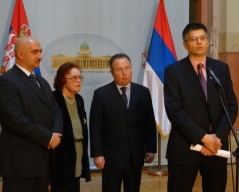 20. januar 2016. Šef stalne delegacije Narodne skupštine u ISP Aleksandar Čotrić, narodni poslanik Dragan Todorović i predsednik Međunarodnog javnog Fonda jedinstva pravoslavnih naroda prof. dr Valerij Aleksejev